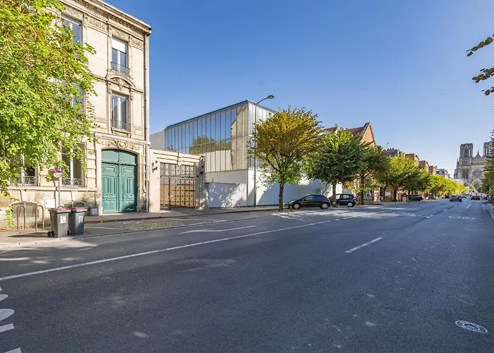 Le Sacré Perchoir De La Cathédrale Appartement *